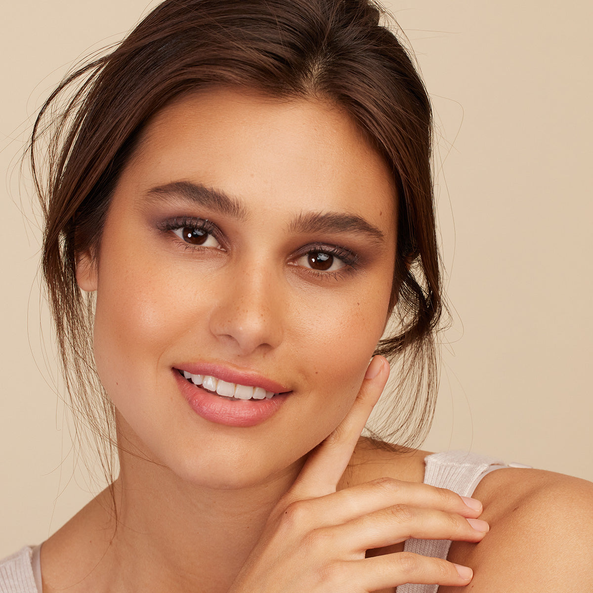FOND DE TEINT CORRECTEUR BEIGE DORÉ 210W